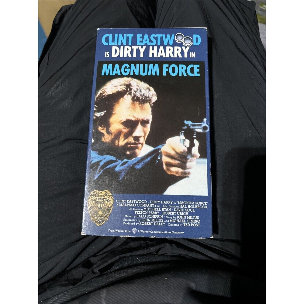 "MAGNUM FORCE (1973)" Warner Bros. VHS Tape (1990) starring Clint Eastwood